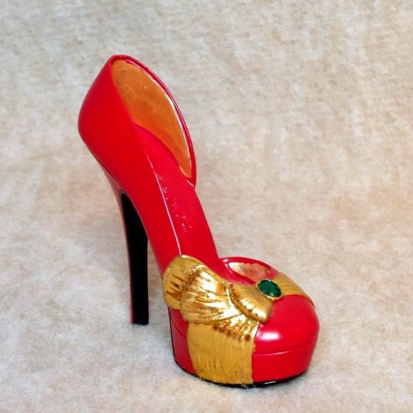 Rare Just The Right Shoe "Voluminous" Home/Office Collectible Decor Figurine - Picture 1 of 13